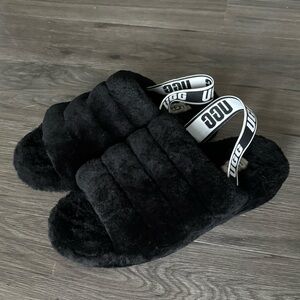 UGG black Fluff Yeah slides size 8W
